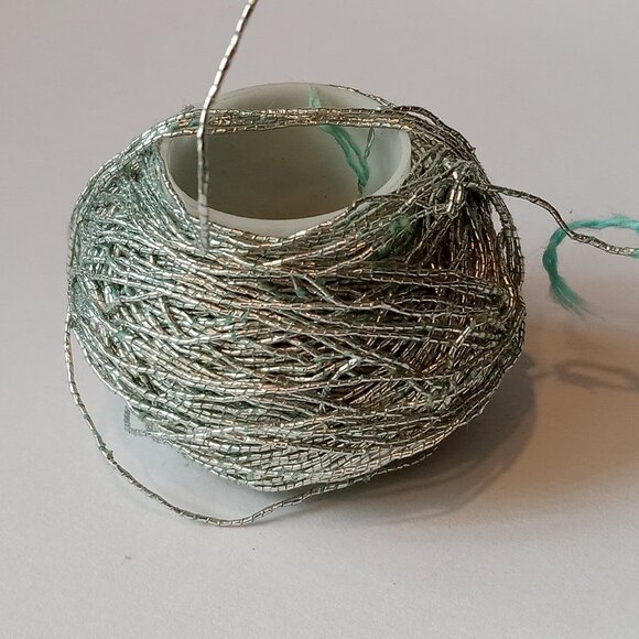 🎯 10 for $10 / Embroidery Thread Silver - Picture 5 of 7